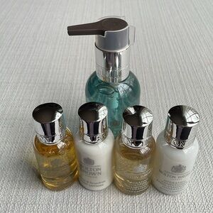 Molton brown bath shower bundle